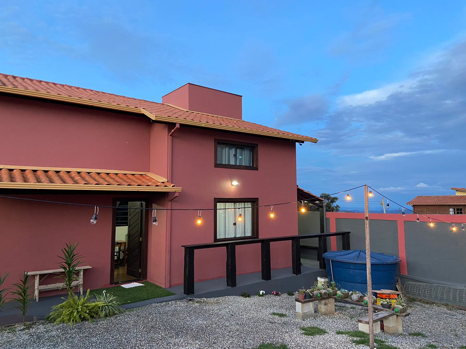 Fachada do Chalé Sonho de Lavras